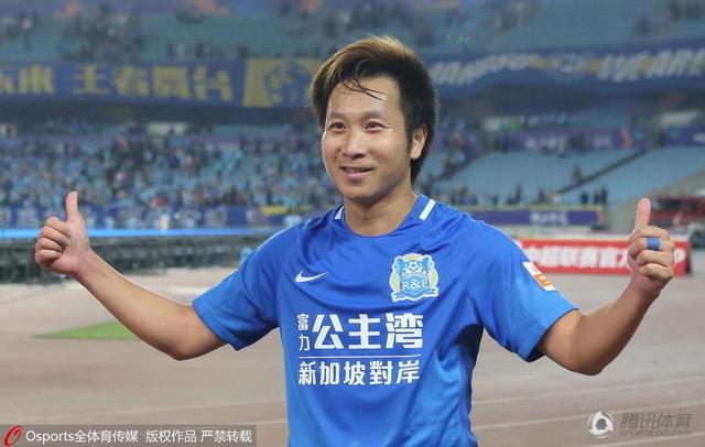 全国政协会议开幕 冯小刚、陈凯歌等委员现身参会 2016-03-04 北京，全国政协十二届四次会议开幕。